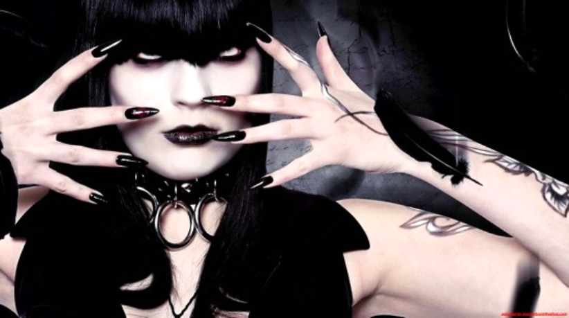 Goth hands